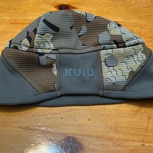 Kuiu Peloton 240 Beanie